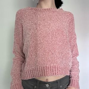 Pink cropped knitted sweater. Size S.